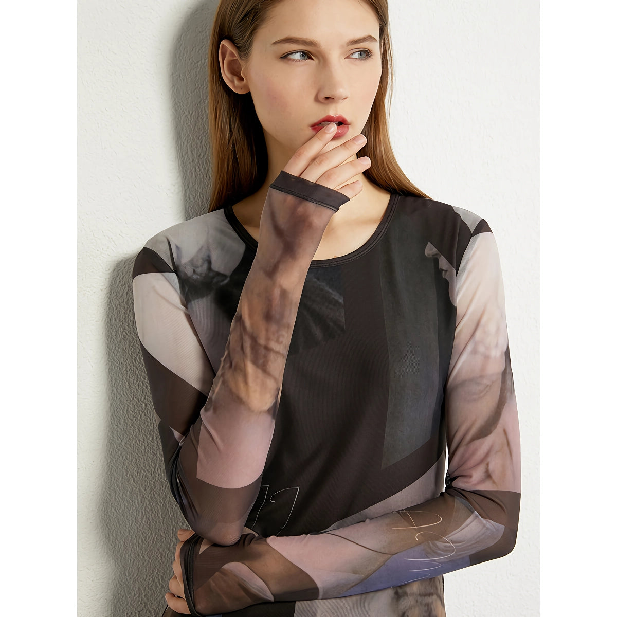 Minimalistisches Langarm-Mesh-T-Shirt für Damen