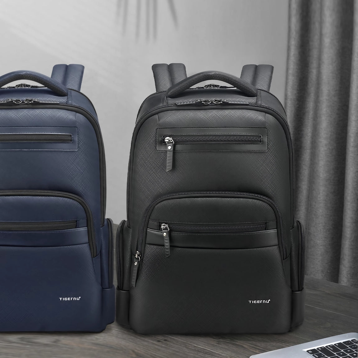 Multifunktionaler 15,6" Laptop-Reiserucksack mit hängendem Reißverschluss