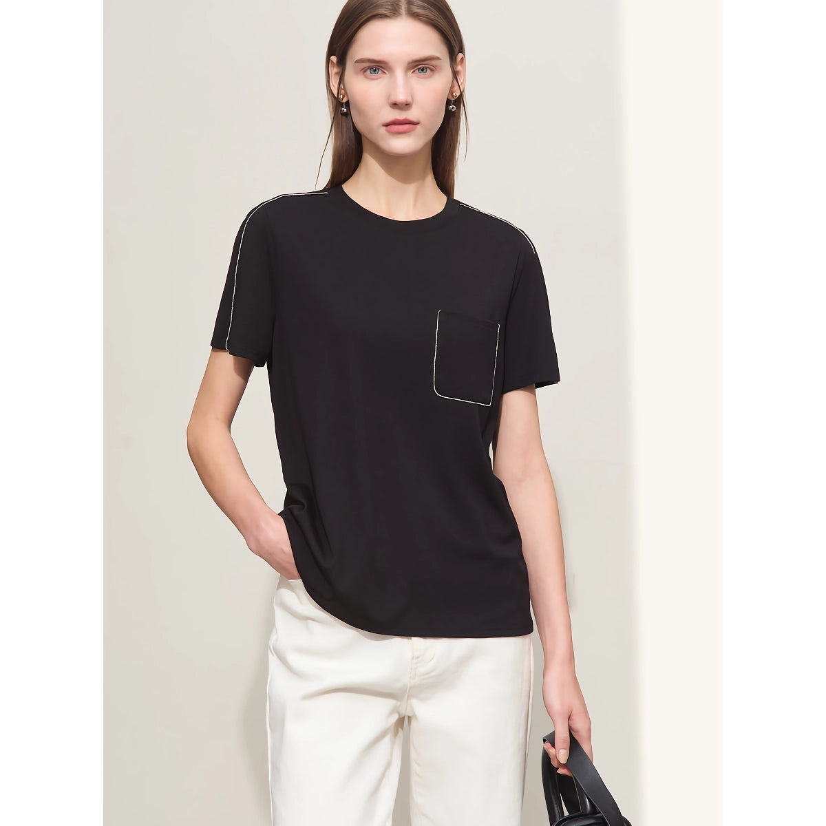 Camiseta minimalista informal de manga corta y cuello redondo para mujer