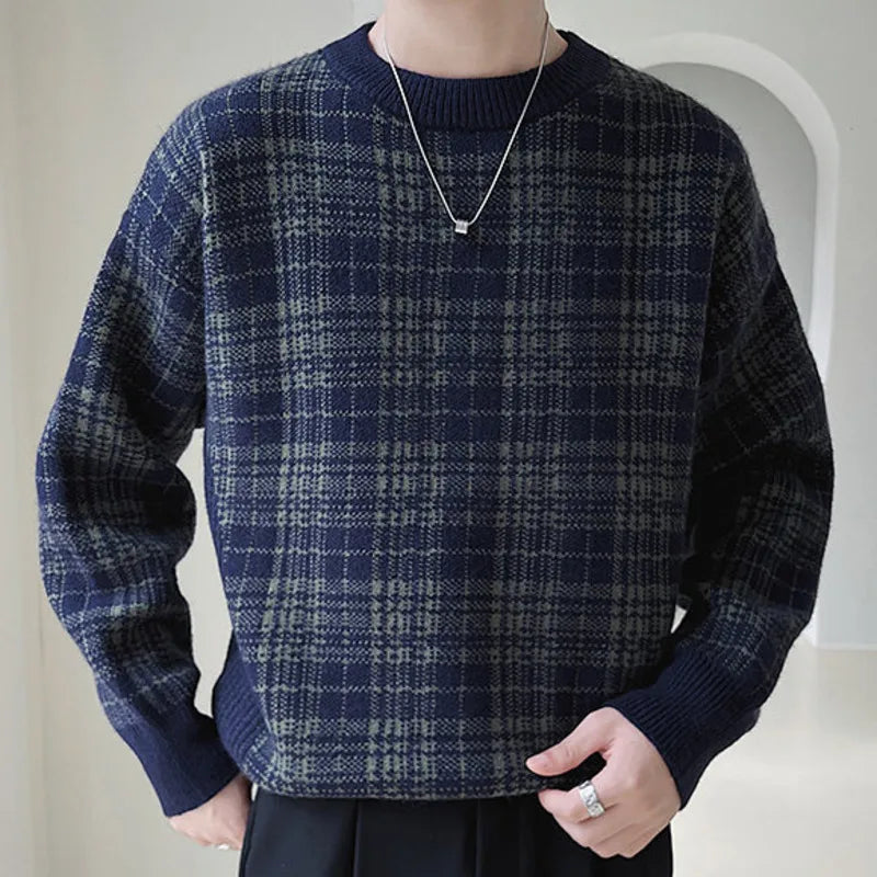 Strickpullover mit Karomuster für Herren im Herbst