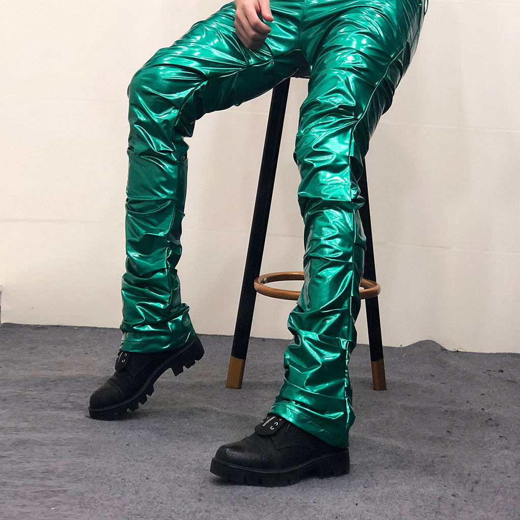 Pantalones de cuero acampanados plisados con espejo reflectante brillante sexy para hombres