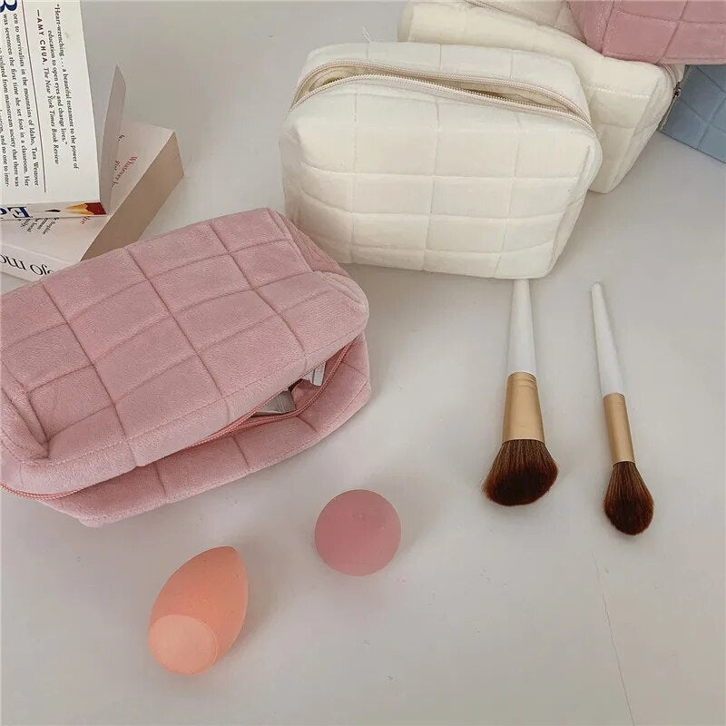 Bolsa de cosméticos de piel de felpa: bolsa de maquillaje de viaje con cremallera