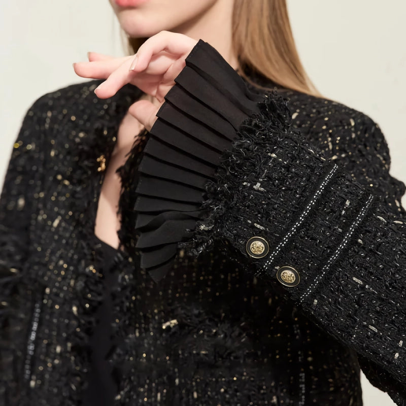 Minimalistische Tweed-Kurzjacke mit Quaste und plissierten Manschetten