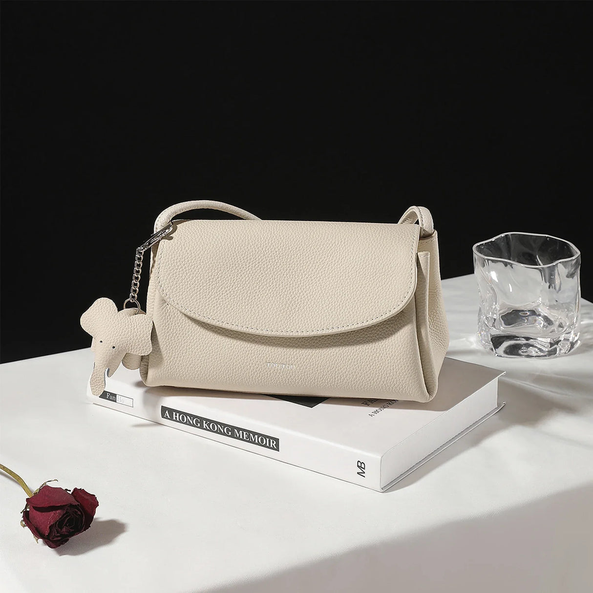 Handtasche aus echtem Togo-Narbenleder