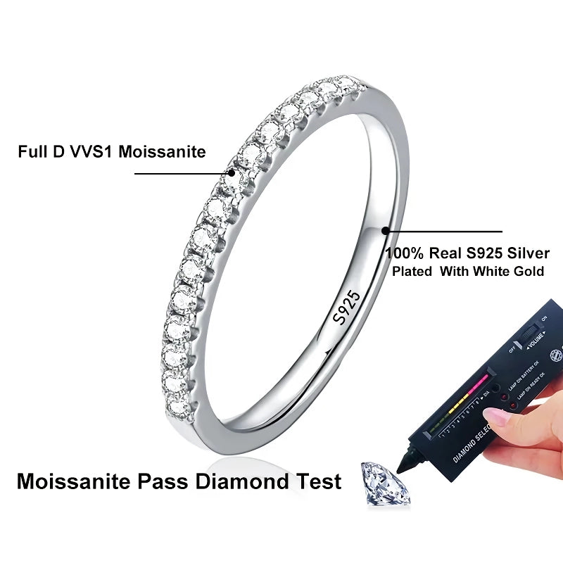 Elegante alianza de eternidad de moissanita