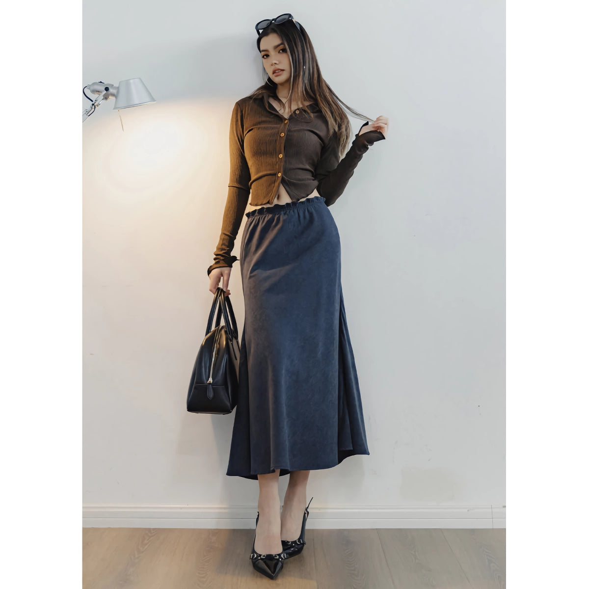 Elegante vestido bustier de terciopelo con cola de pez: falda retro larga en forma de A