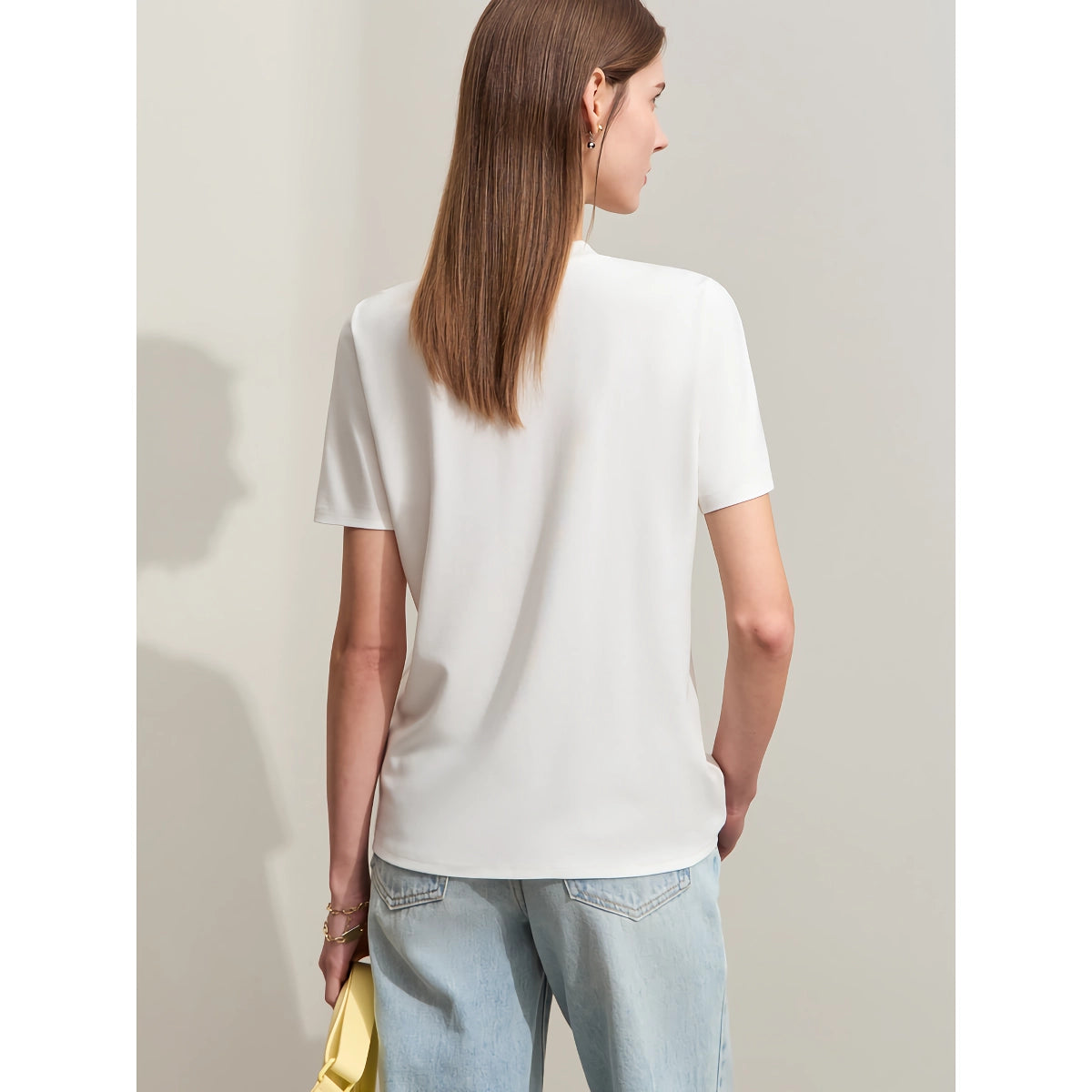 Camiseta minimalista informal de manga corta y cuello redondo para mujer
