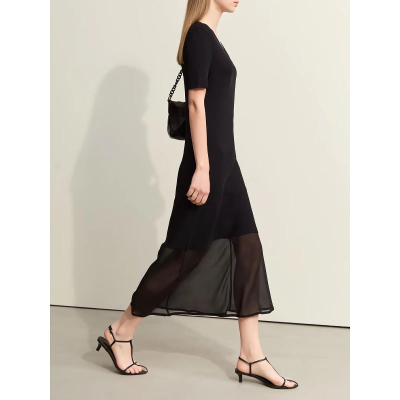 Vestido de punto con escote en V y mangas cortas unidas con gasa