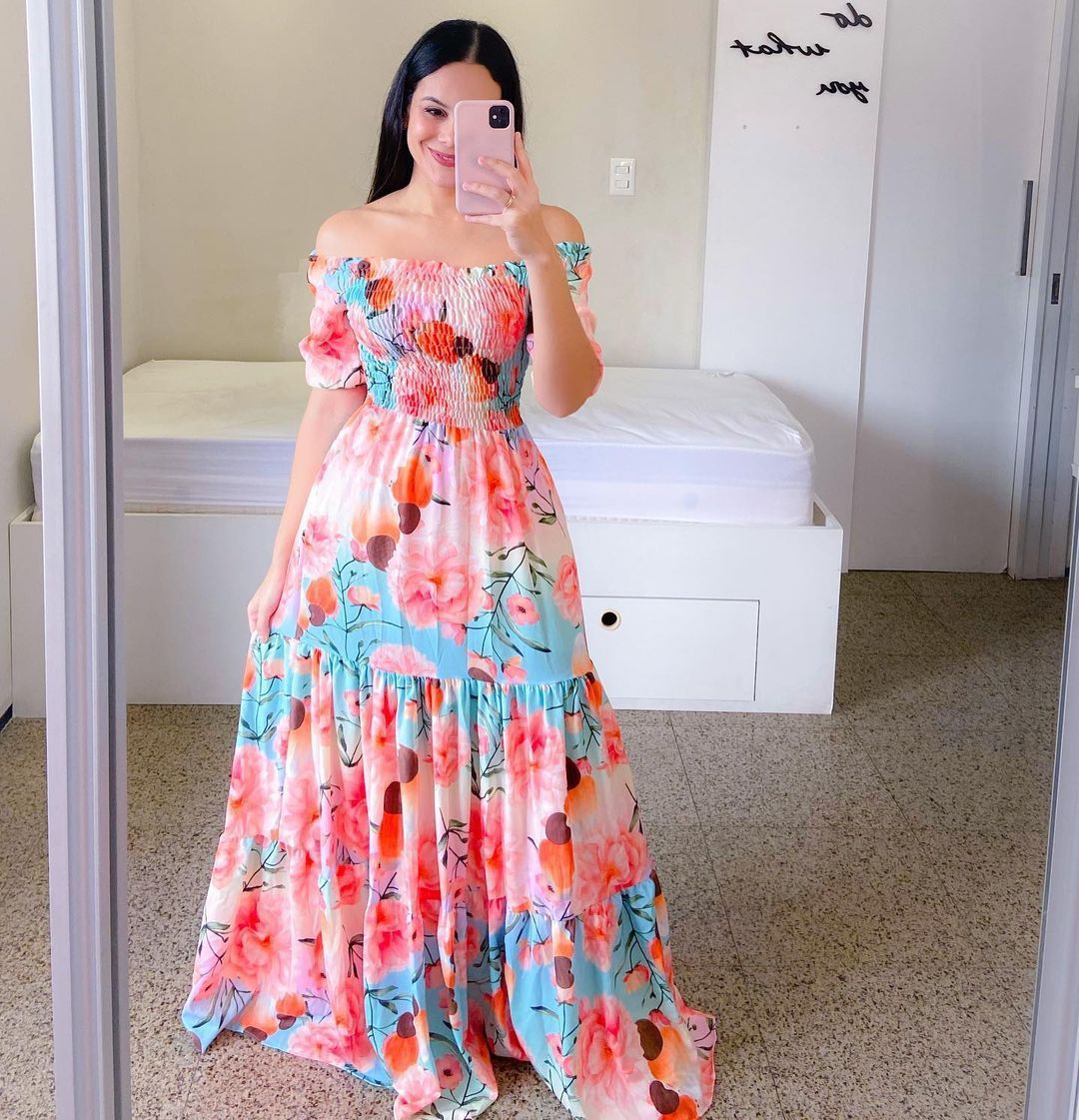 Vestido largo con hombros descubiertos y estampado floral para mujer