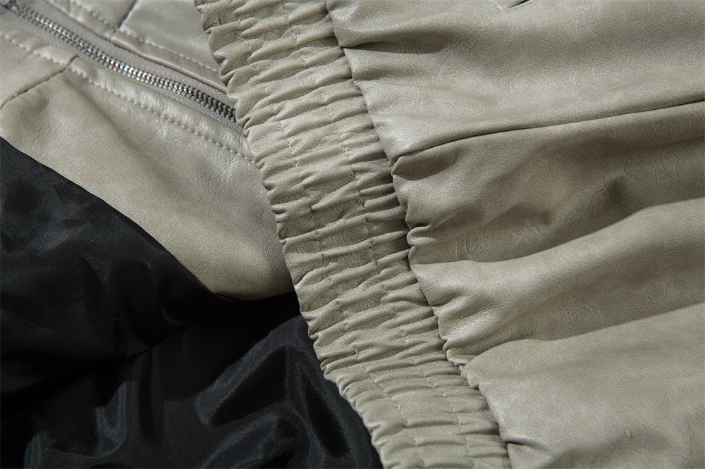 Chaqueta de cuero suelta con letras bordadas para hombre