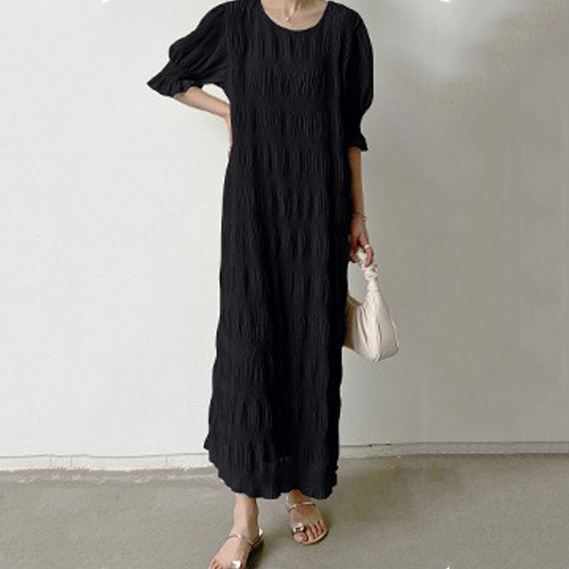 Vestido de mujer con textura plisada, suave y elegante