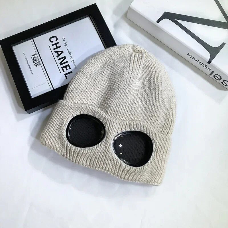 Gorro de invierno de punto con gafas integradas