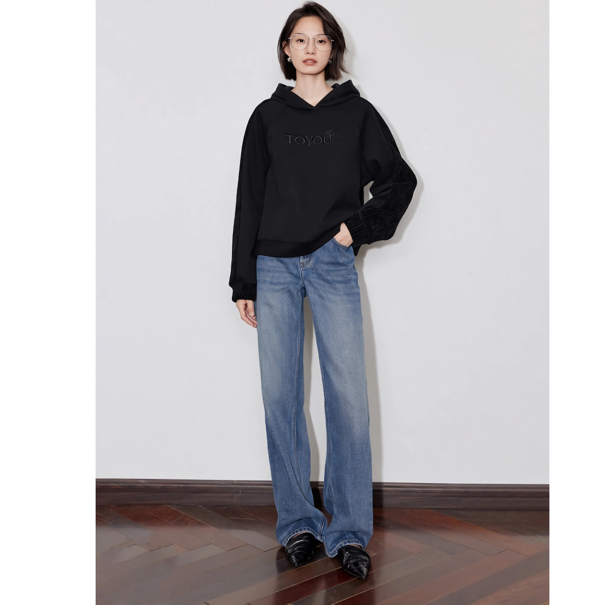 Damen-Kapuzenpullover aus Fleece mit Stickerei