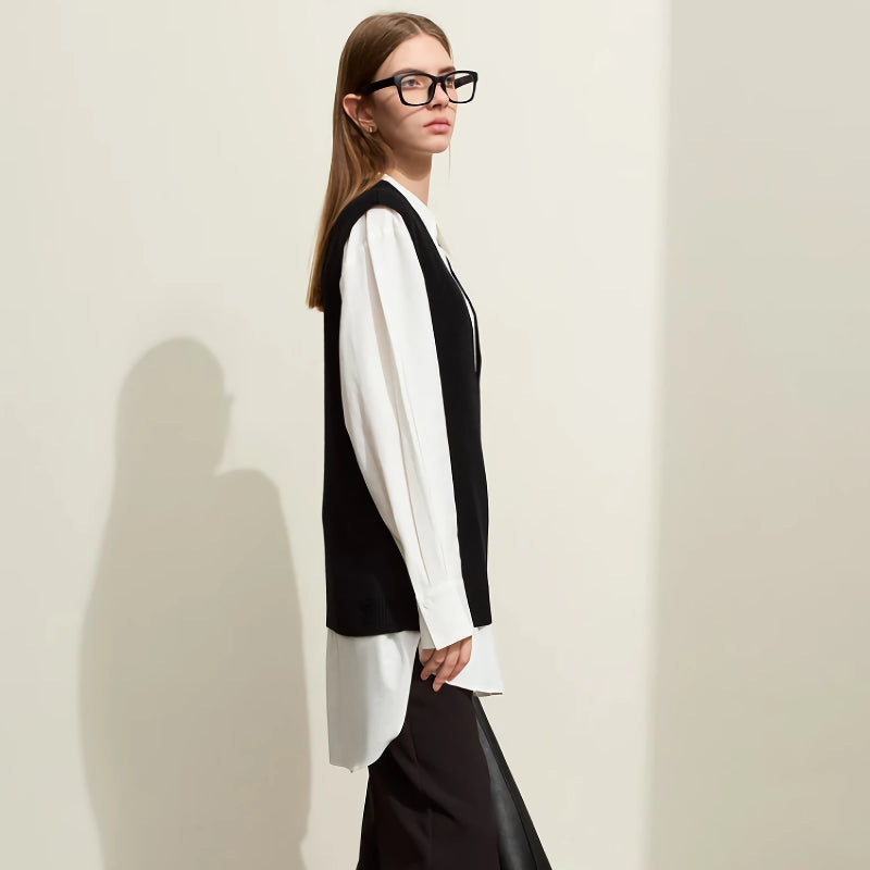 Minimalistische Strickweste aus Wolle