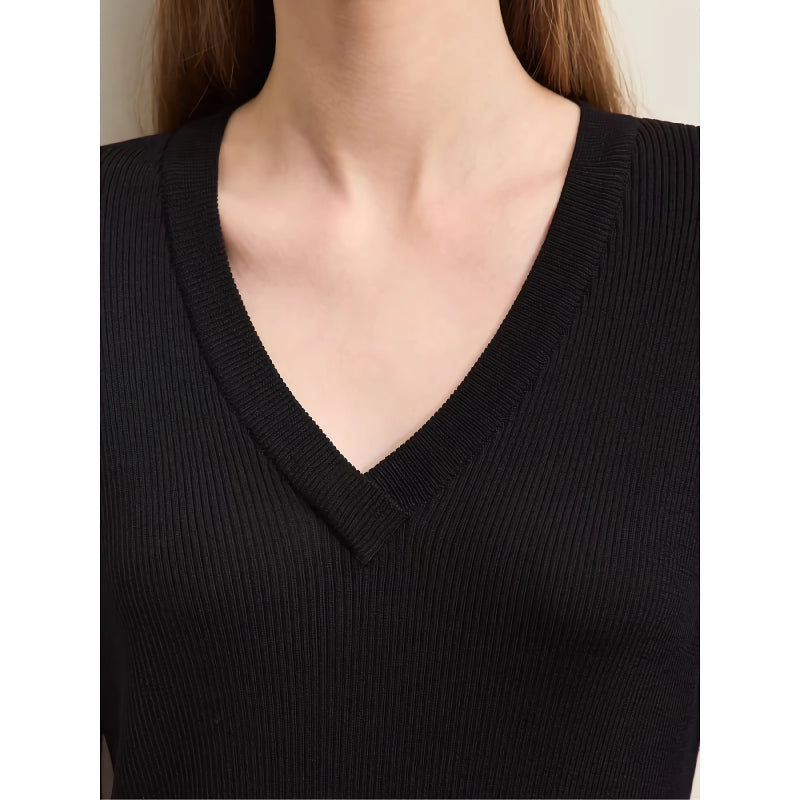 Vestido de punto con escote en V y mangas cortas unidas con gasa