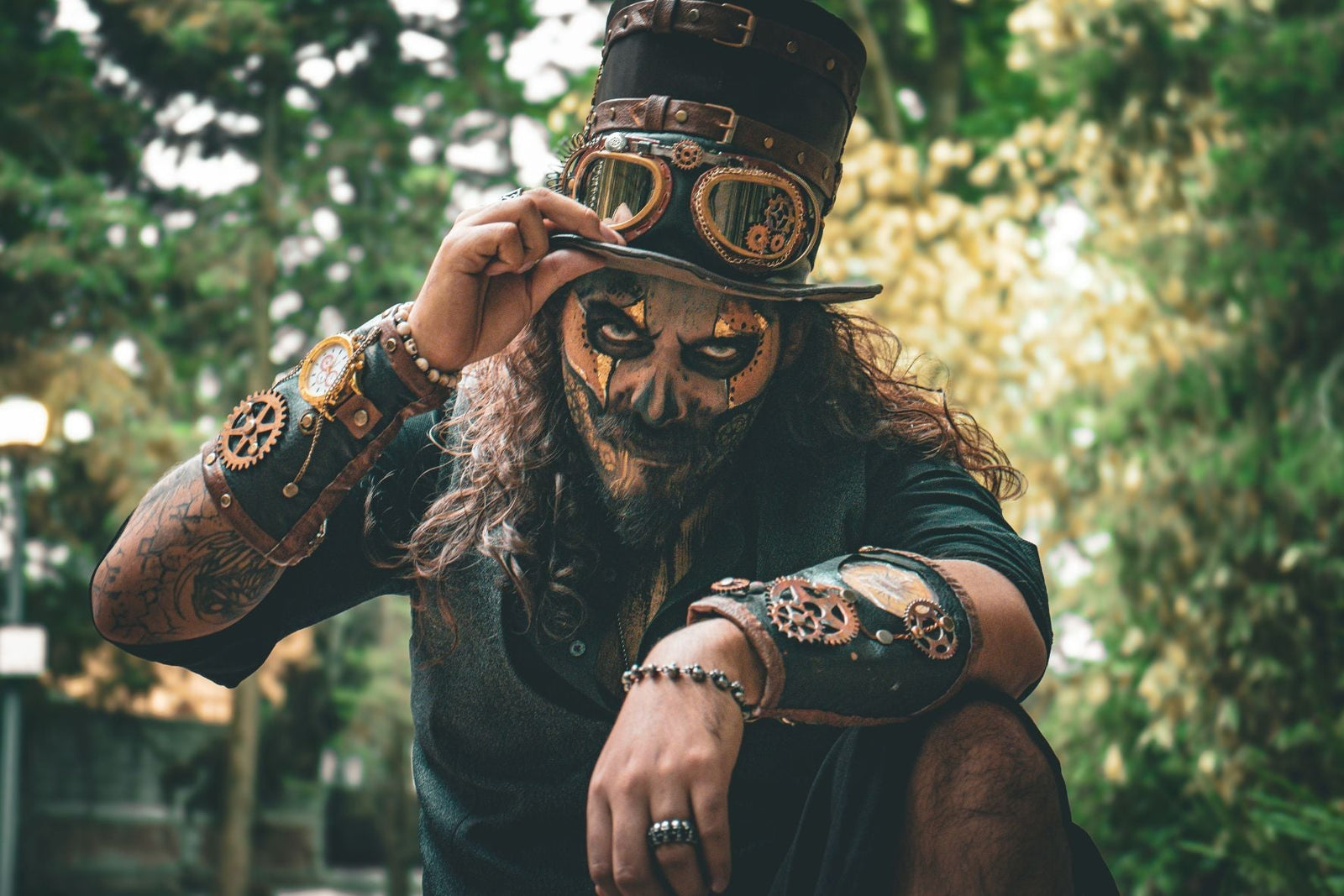 Why Steampunk Accessories Are Quietly Returning to Fashion