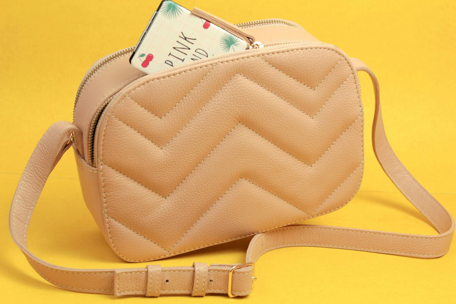 Why Some Handbags Feel Heavier: The Impact of Strap Design and Weight Distribution