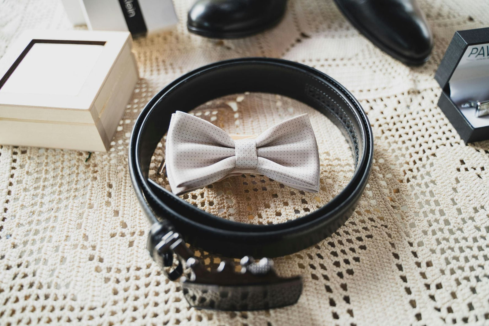 How Small Accessories Upgrade Men’s Style Instantly (Without Changing Outfits)