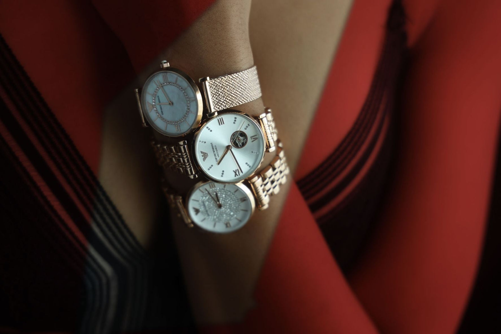 The Rise of Integrated Bracelet Watches and Why They're Trending Again