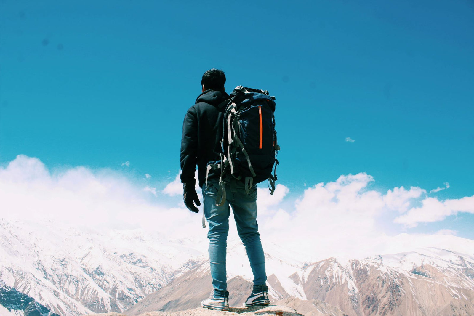 The Ultimate Travel Backpack: Key Qualities and How to Find the Best Features