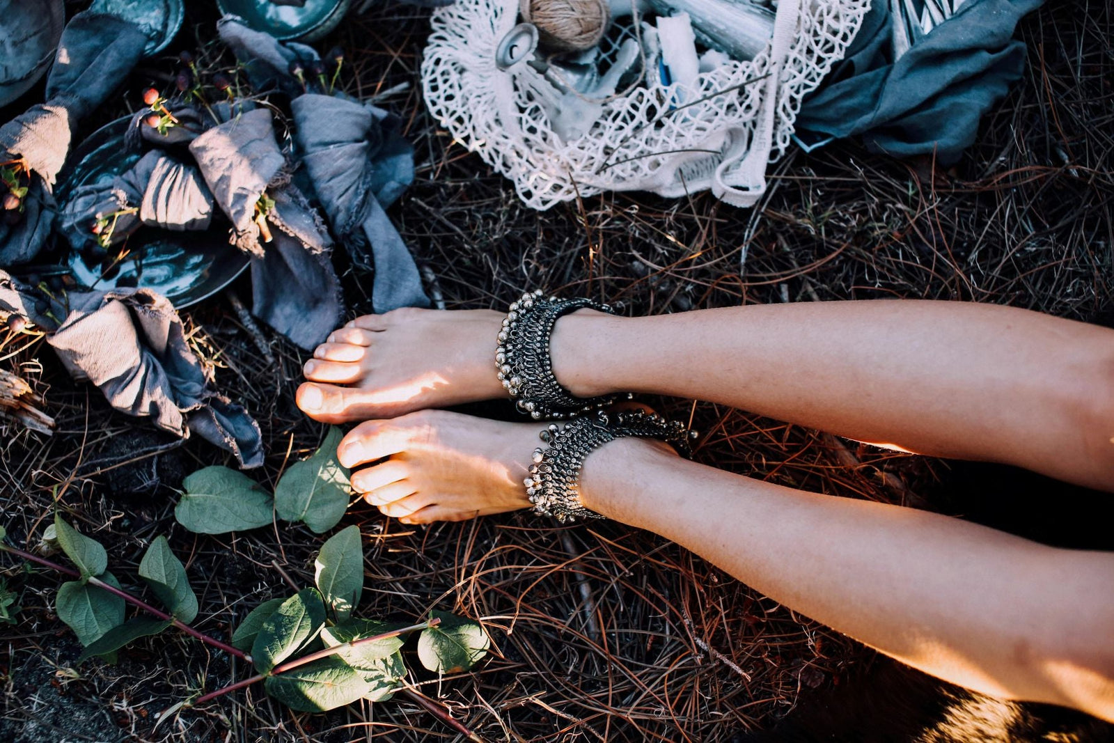 Anklets: What to Know About This Timeless Accessory and How to Style It