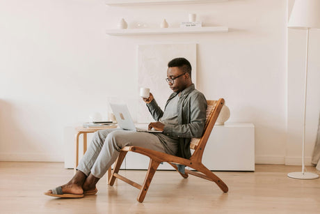 Men’s Flats: A Comfortable and Stylish Footwear Choice for Everyday Wear