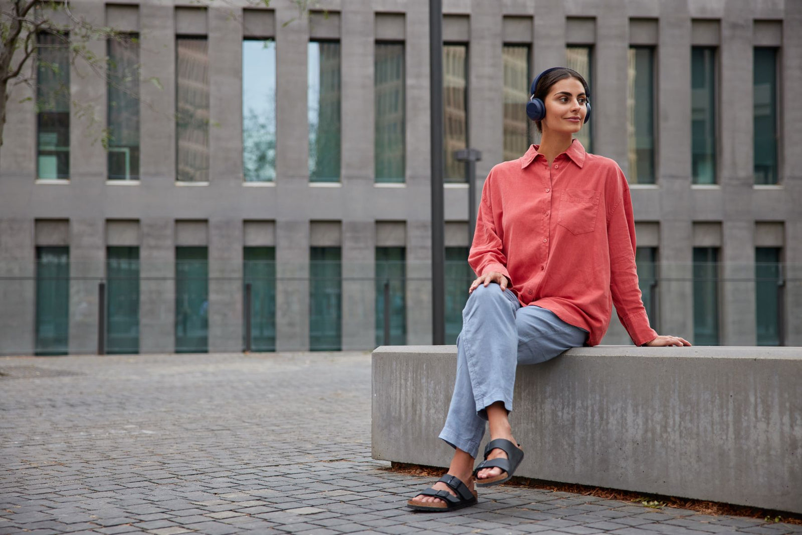 Stepping in Style: The Ultimate Guide to Women's Flats