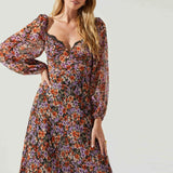 Boho Chic Floral Midi Dress - Sweetheart Neckline, Long Puff Sleeves, Elegant Lace Detail