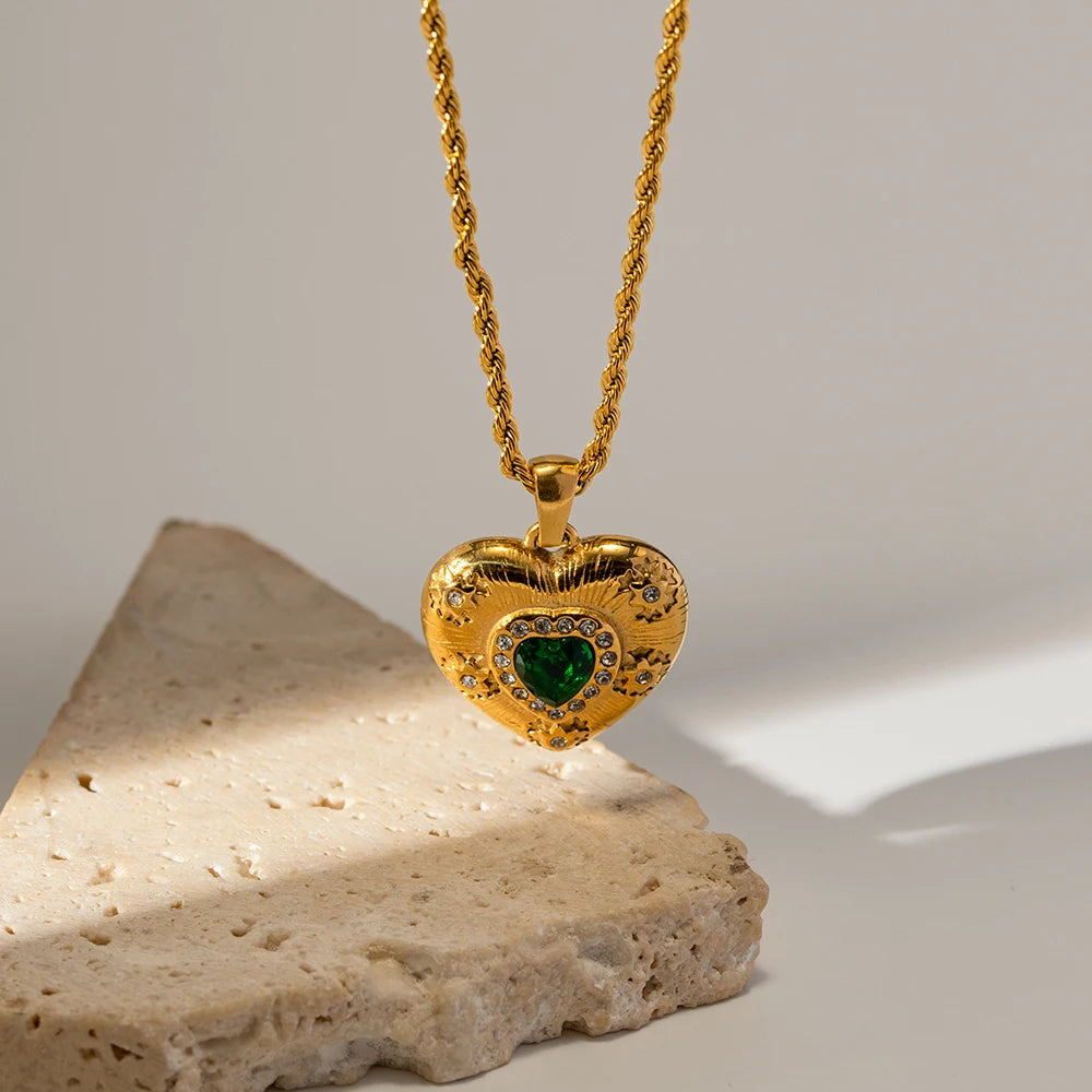 Collar con colgante de corazón cepillado bañado en oro de 18 k: joyería romántica de acero inoxidable