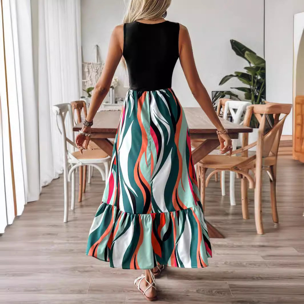 Vestido de mujer con estampado de ondas y costuras