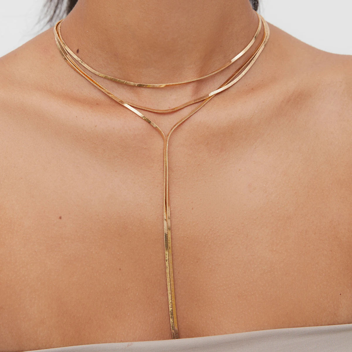 Collar de serpiente con cadena en Y de triple capa bañado en oro de 18 quilates para mujer