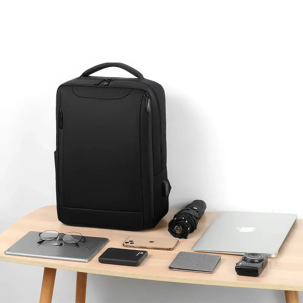 Diebstahlsicherer, wasserdichter Laptop-Rucksack mit USB-Aufladung