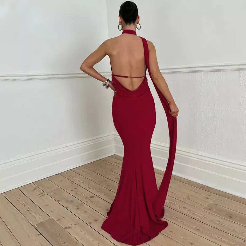 Townlike – Elegantes, langes Maxikleid mit schrägen Schultern