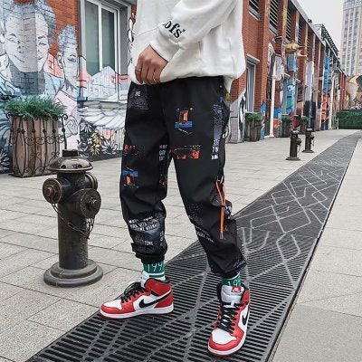 Nuevos pantalones cropped para la campaña de hip hop de verano en Instagram