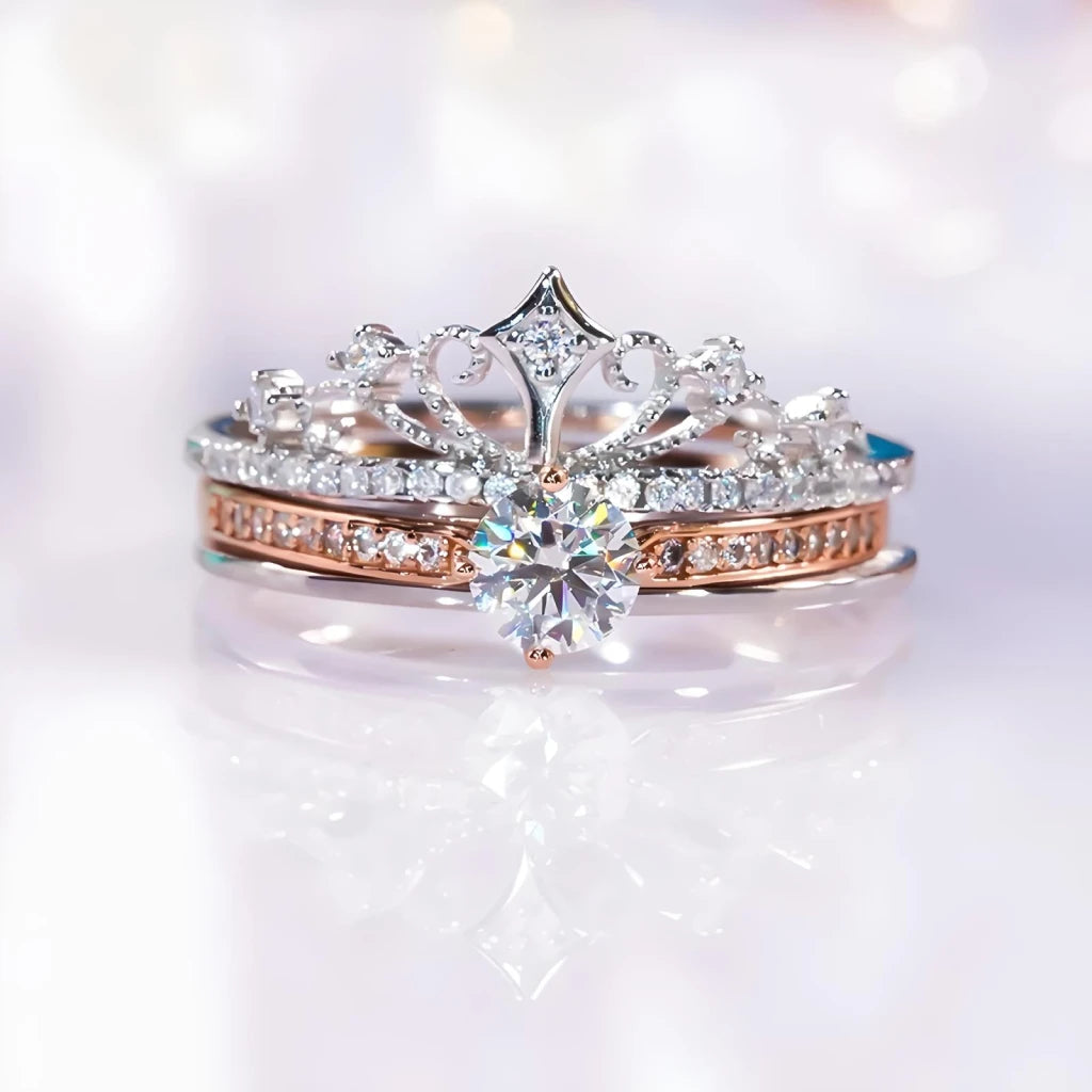 Anillo de corona con diamantes apilados