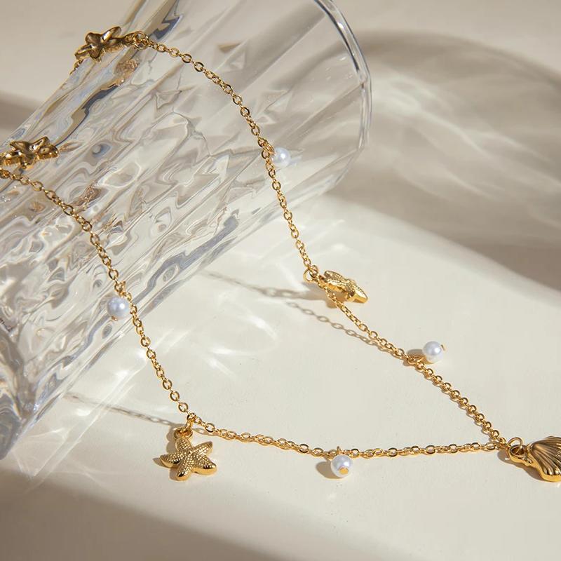 18K Gold Plated Minimalist Starfish Shell Necklace with Imitation Pearls