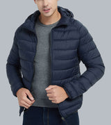 Abrigo ligero con capucha para hombre, chaqueta cálida de invierno de color sólido con cremallera, ropa de abrigo portátil de moda, ropa superior