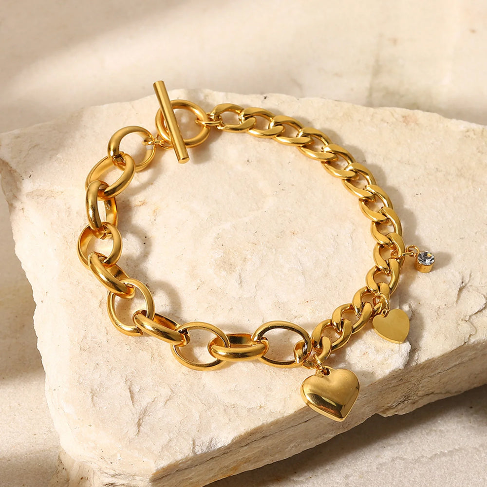 Pulsera con colgante de cadena cubana bañada en oro de 18 quilates y hebilla OT