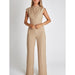 Eleganter ärmelloser Jumpsuit mit V-Ausschnitt und weitem Bein