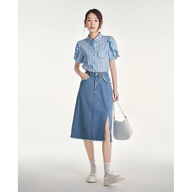 Summer Chic Denim A-Line Skirt with Plush Edges and Split Hem