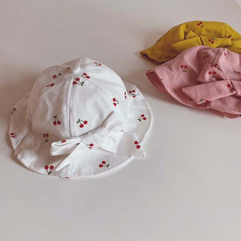 Gorro infantil con bonitos lazos