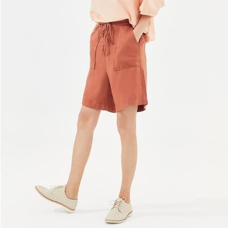 Lässige, mittellange Sommershorts aus Leinen zum Schnüren für Damen