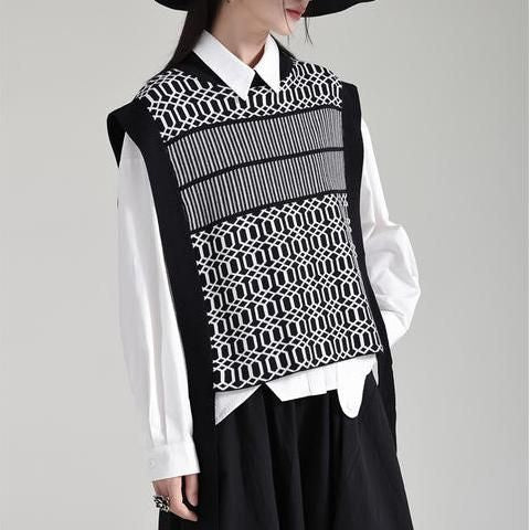 Black Irregular Pattern Knitting Vintage Vest