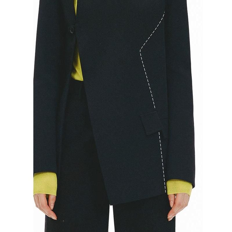 Schicker, asymmetrischer Blazer für Damen in Schwarz