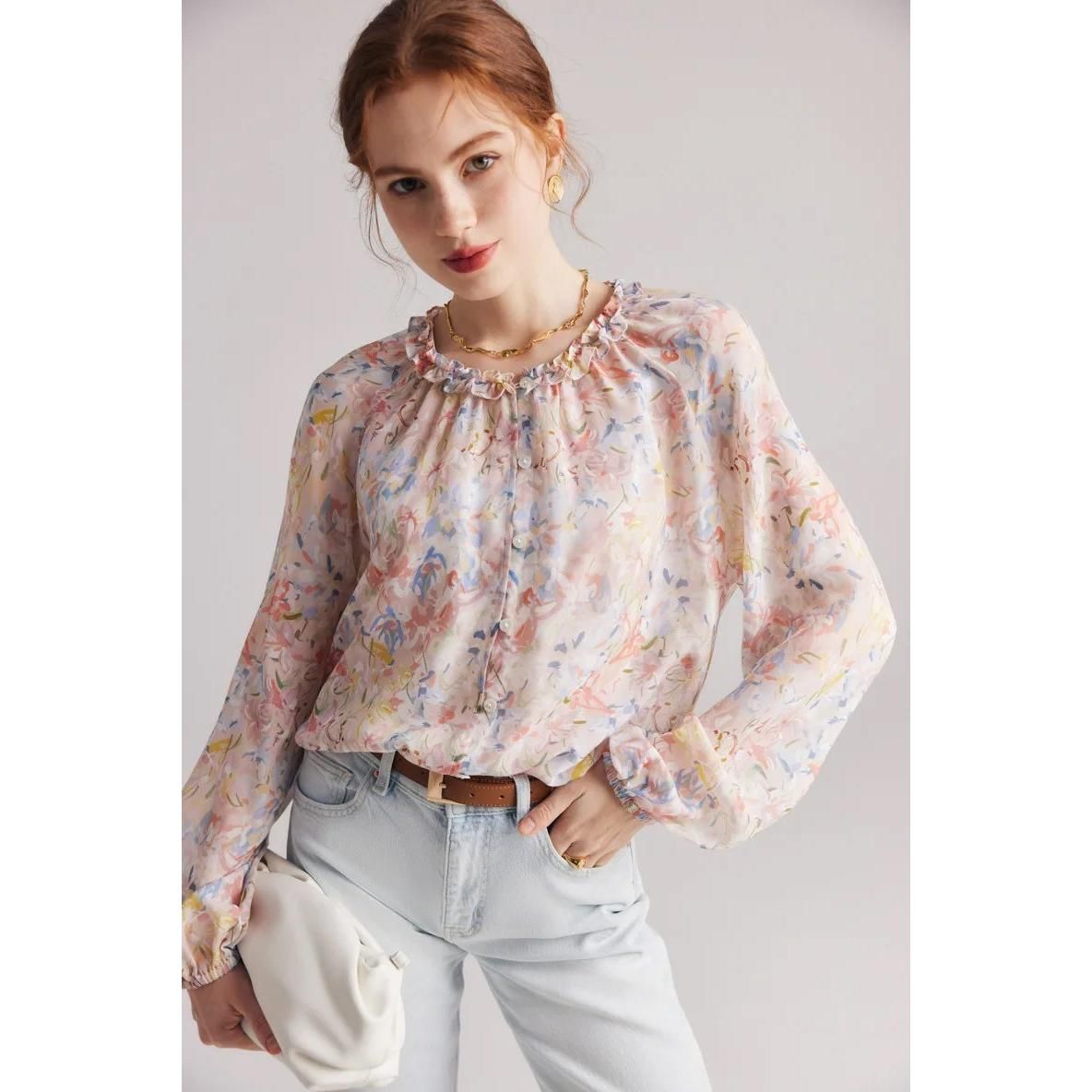 Blusa casual en mezcla de seda con volantes florales