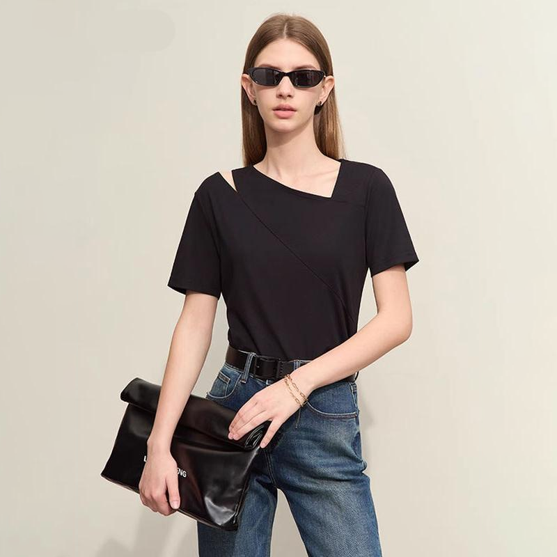 Asymmetrisches, lässiges Sommer-T-Shirt mit V-Ausschnitt