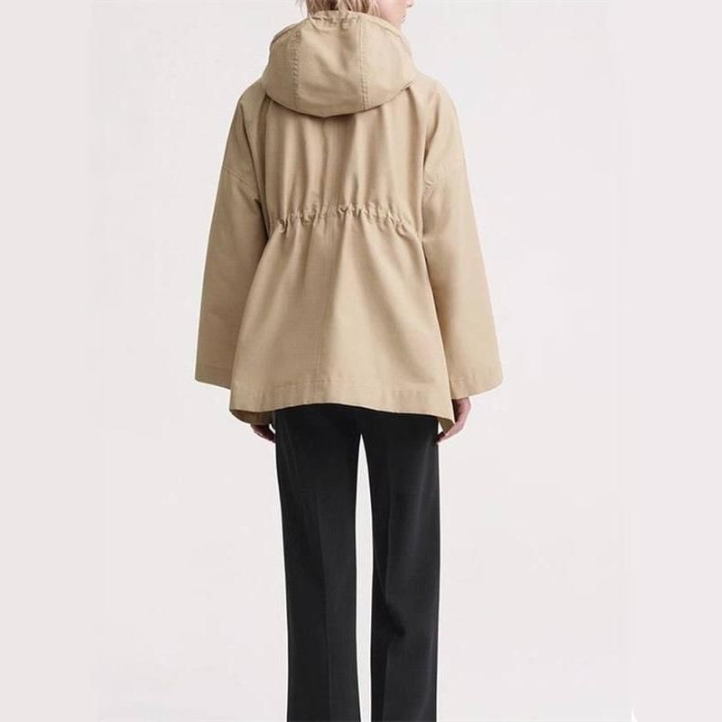 Schicker Trenchcoat mit Kapuze