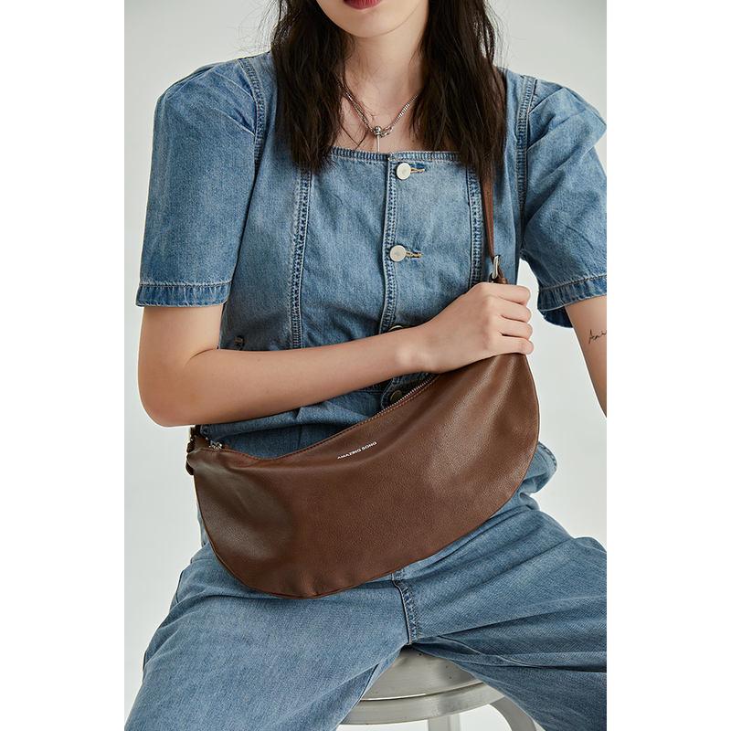 Chic Simple Leather Crossbody Fanny Pack - Vintage Half Moon Chest Bag