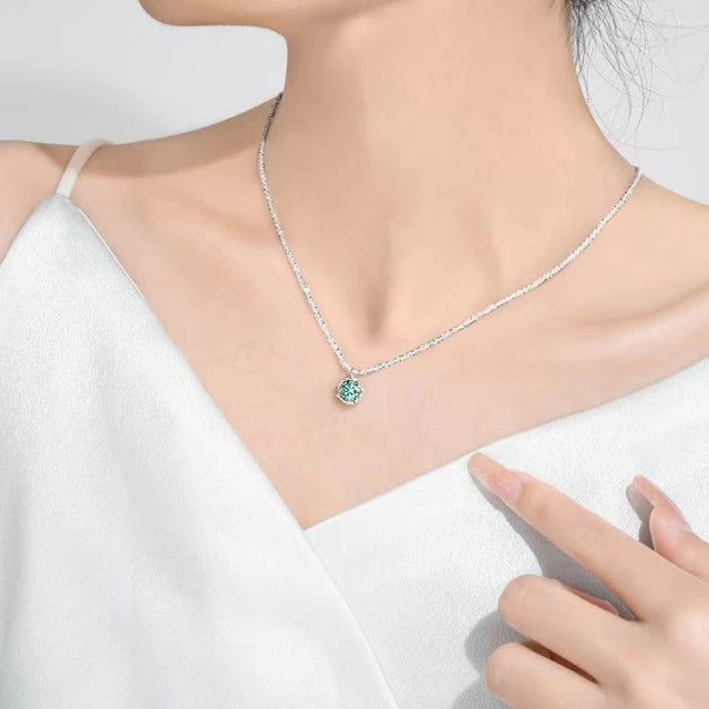 Women's Temperament Fashion Simple Silver Pendant Necklace - Dazpy