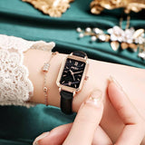 Elegante reloj de mujer con esfera cuadrada y correa de piel